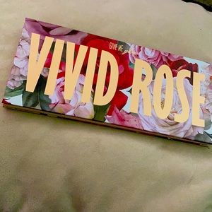 Vivid Rose Palette from Give Me Glow